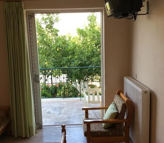 Rania Apartmán Tolón