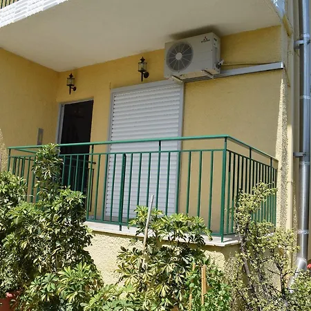 Rania Apartamento Tolón